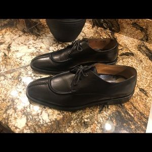 Cole Haan leather shoes 10M. Crafted in Italy.